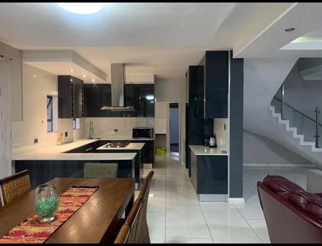 5 BEDROOM PROPERTY TO RENT IN LYNNWOOD GLEN